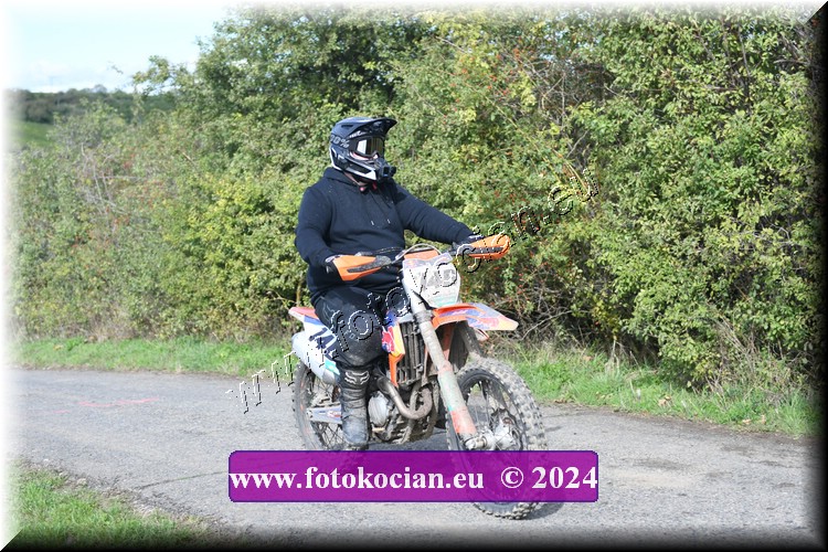 Náhled obrázku: 2024-1085-Valtice-motorka.JPG