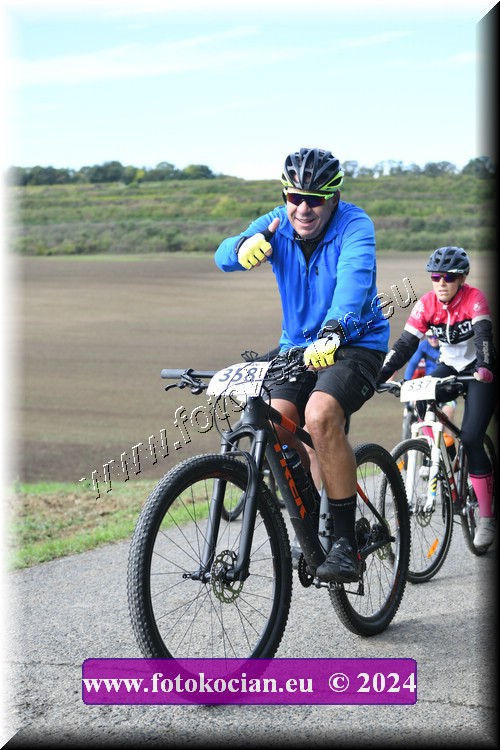 Náhled obrázku: 2024-1138-Valtice-358.JPG