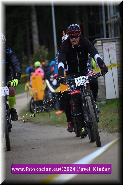 Náhled obrázku: 2024-15515-Bedrichov-1982.JPG