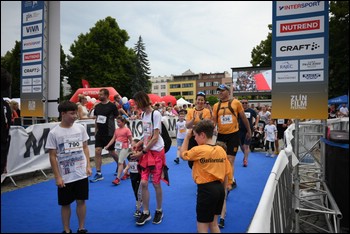 2025-8210-Zlin-.JPG