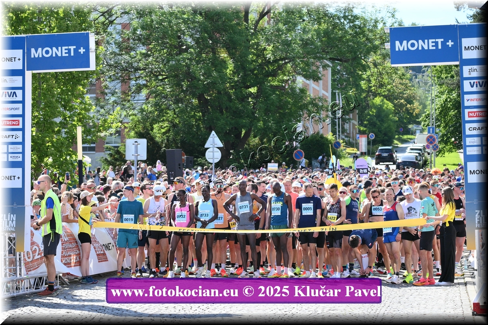 Náhled obrázku: 2025-5056-Zlin-19,732,733,731,730,5,1422,53.JPG