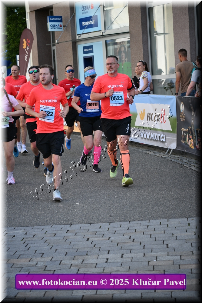 Náhled obrázku: 2025-5258-Zlin-523,522.JPG