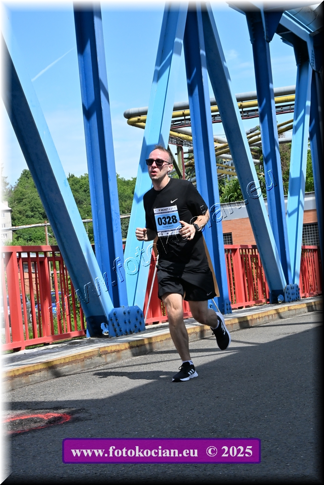 Náhled obrázku: 2025-1564-Zlin-328.JPG