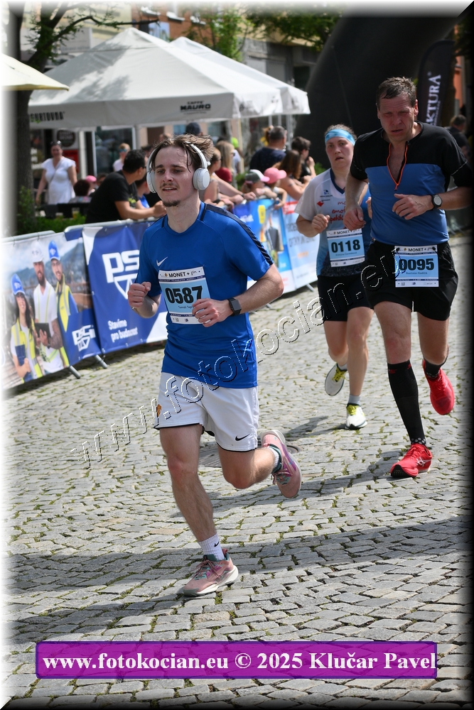 Náhled obrázku: 2025-5582-Zlin-587,95.JPG