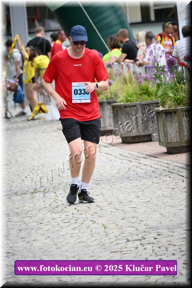 Náhled obrázku: 2025-7361-Zlin-330.JPG