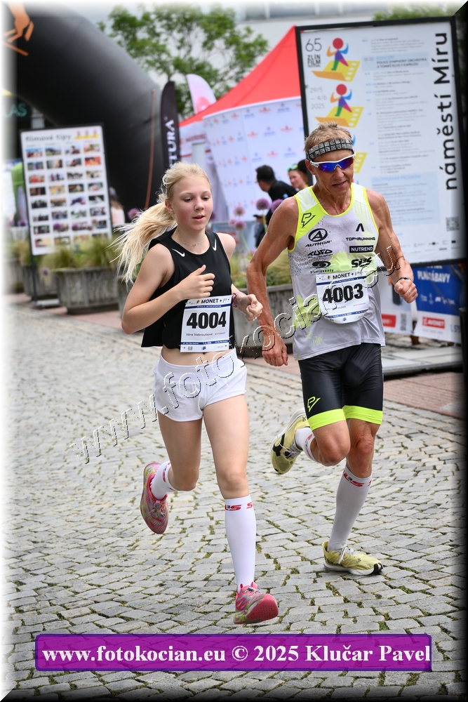 Náhled obrázku: 2025-7454-Zlin-4003,4004.JPG