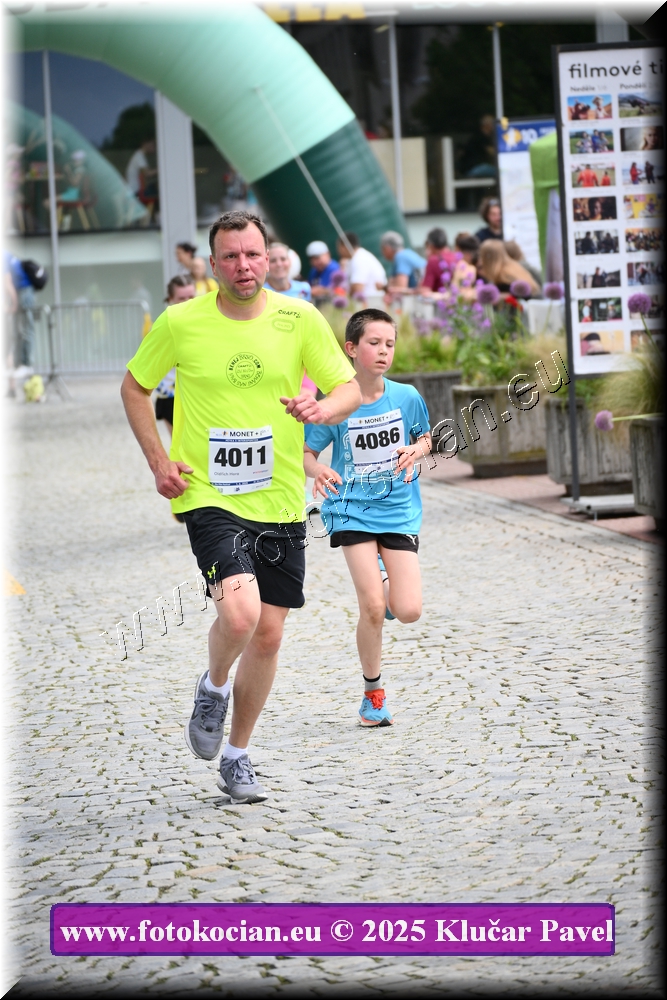 Náhled obrázku: 2025-7539-Zlin-4011,4086.JPG