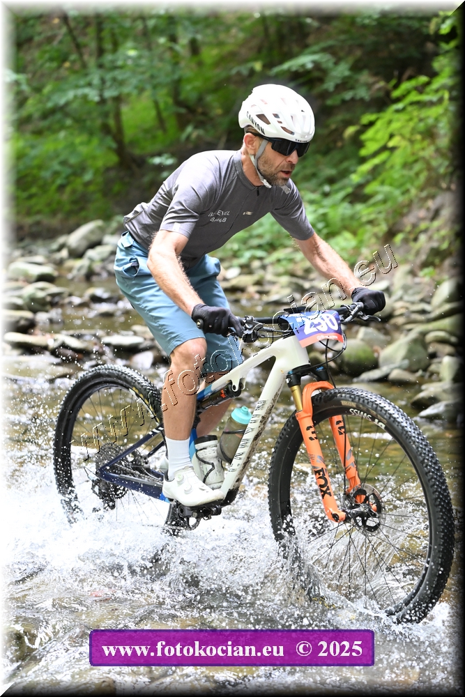 Náhled obrázku: 2025-1892-Celadna-250.JPG