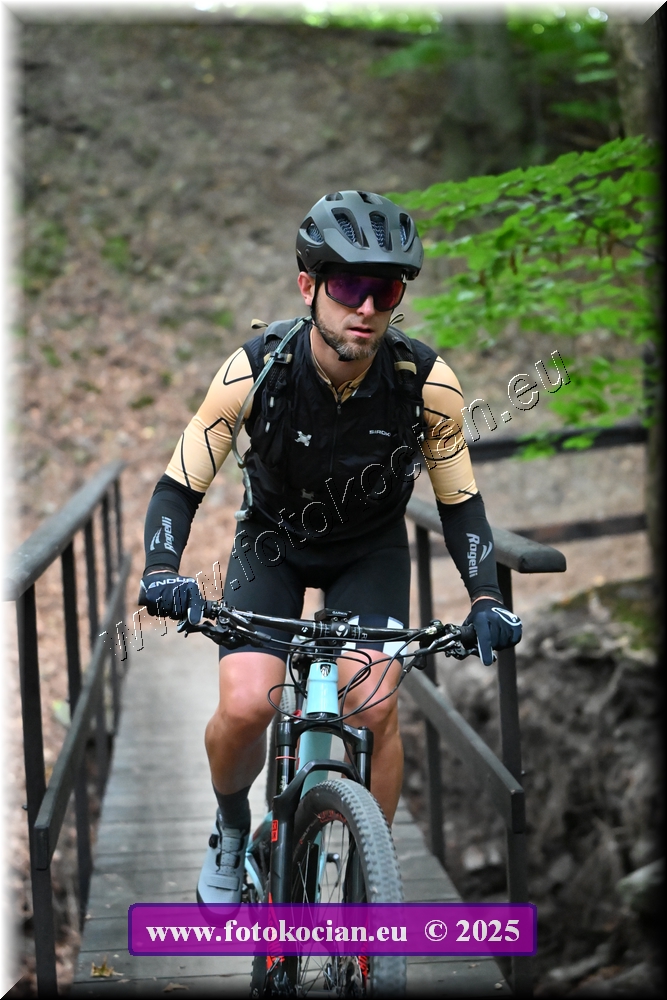 Náhled obrázku: 2025-1980-Celadna-0.JPG