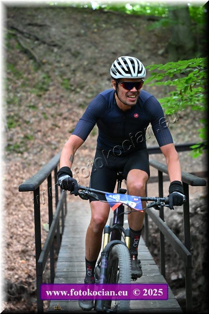 Náhled obrázku: 2025-2008-Celadna-0.JPG