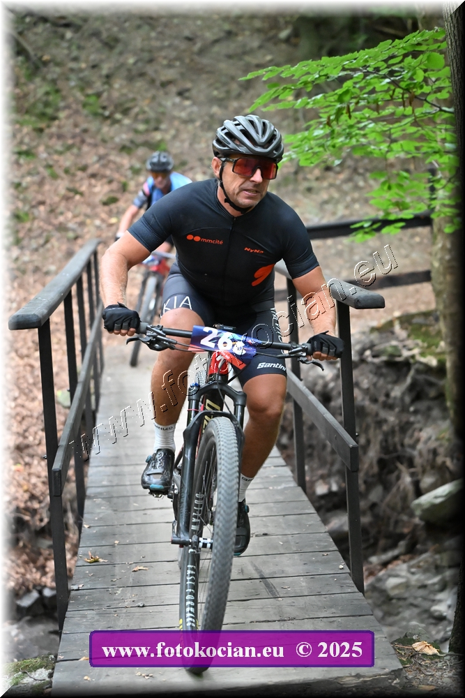 Náhled obrázku: 2025-2075-Celadna-266.JPG