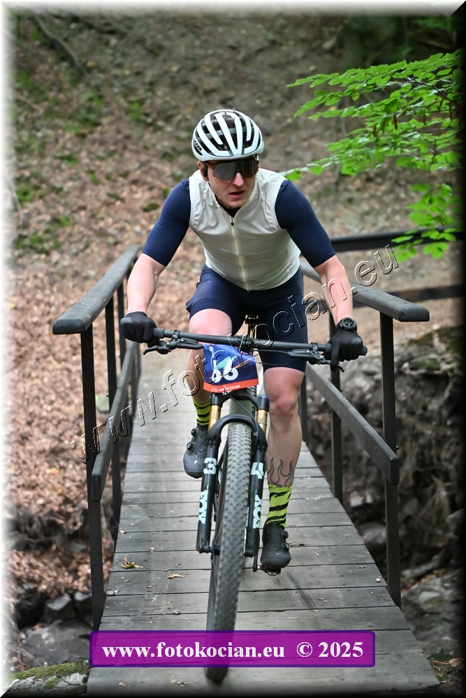 Náhled obrázku: 2025-2090-Celadna-66.JPG