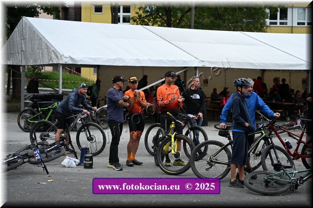 Náhled obrázku: 2025-5051-Celadna-.JPG