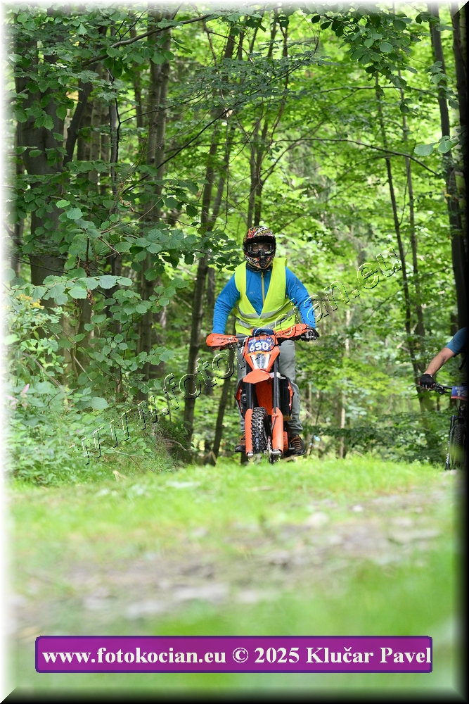 Náhled obrázku: 2025-3938-Celadna-motorka.JPG