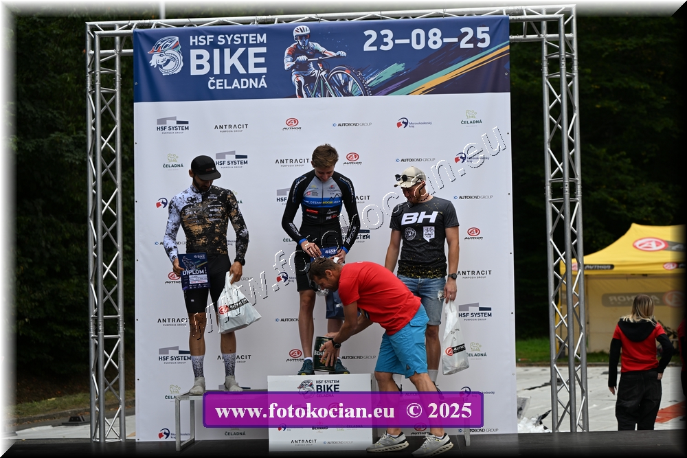 Náhled obrázku: 2025-2318-Celadna-.JPG