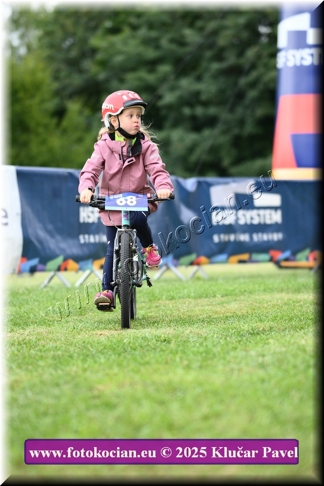 Náhled obrázku: 2025-3001-Celadna-.JPG