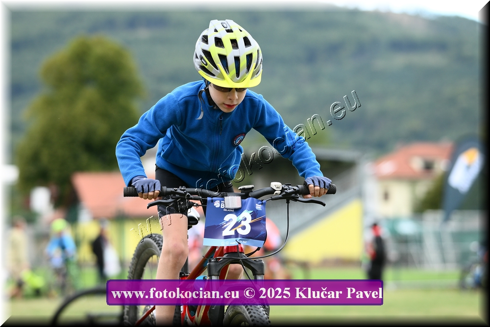 Náhled obrázku: 2025-3040-Celadna-.JPG