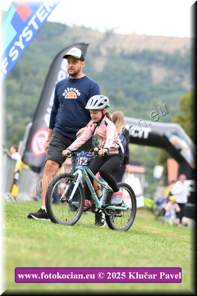 Náhled obrázku: 2025-3111-Celadna-.JPG