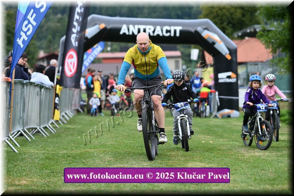 Náhled obrázku: 2025-3112-Celadna-.JPG