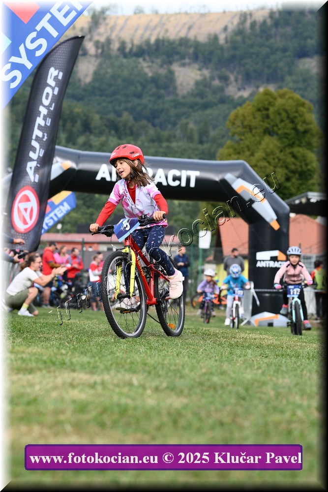 Náhled obrázku: 2025-3217-Celadna-.JPG