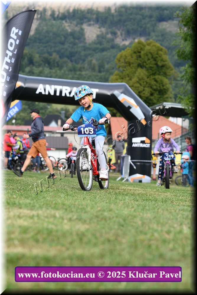 Náhled obrázku: 2025-3219-Celadna-.JPG