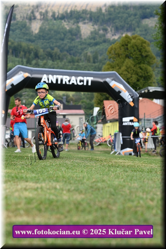 Náhled obrázku: 2025-3239-Celadna-.JPG