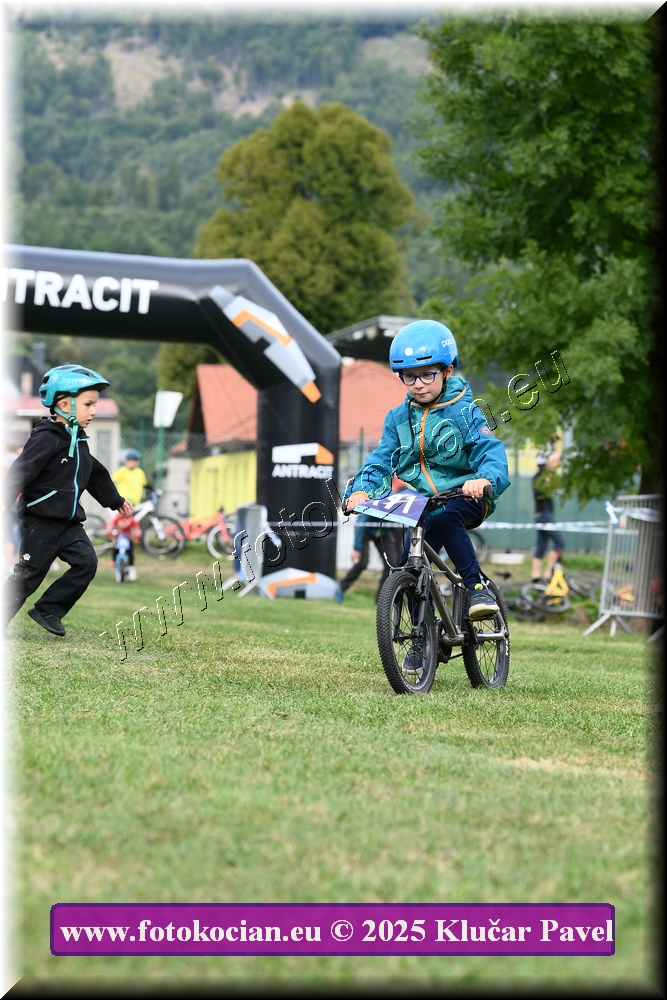 Náhled obrázku: 2025-3246-Celadna-.JPG