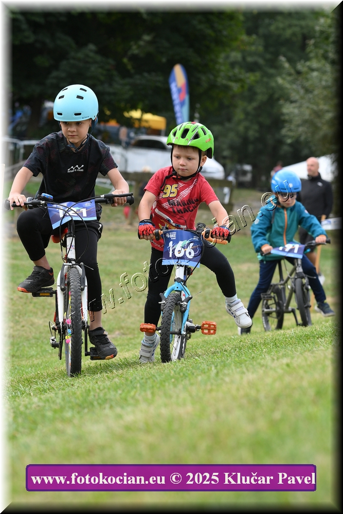 Náhled obrázku: 2025-3261-Celadna-.JPG