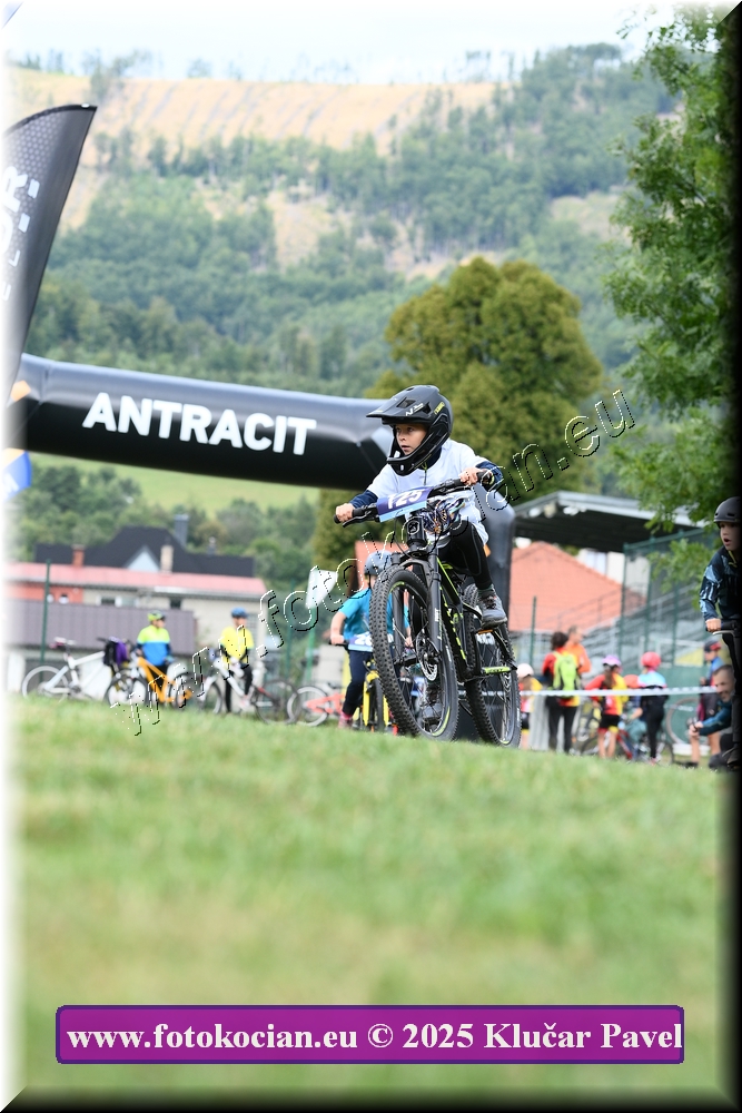 Náhled obrázku: 2025-3271-Celadna-.JPG