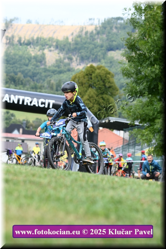 Náhled obrázku: 2025-3272-Celadna-.JPG