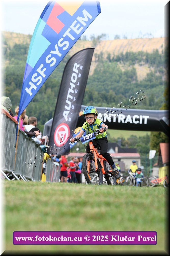 Náhled obrázku: 2025-3275-Celadna-.JPG