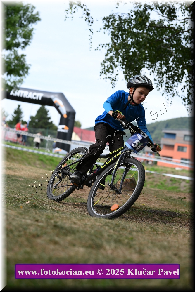 Náhled obrázku: 2025-3414-Celadna-.JPG