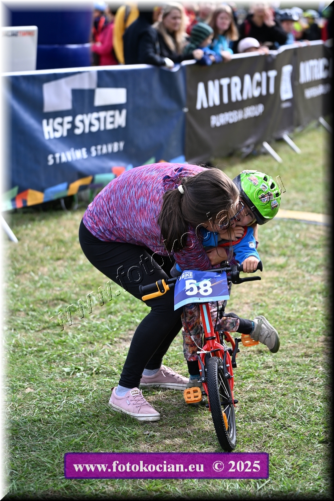 Náhled obrázku: 2025-1087-Celadna-.JPG