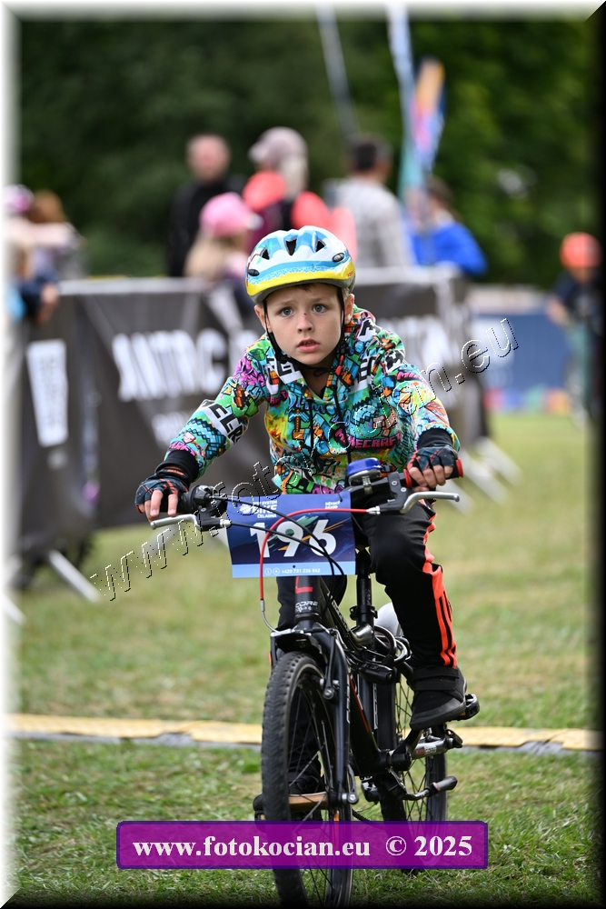 Náhled obrázku: 2025-1155-Celadna-.JPG