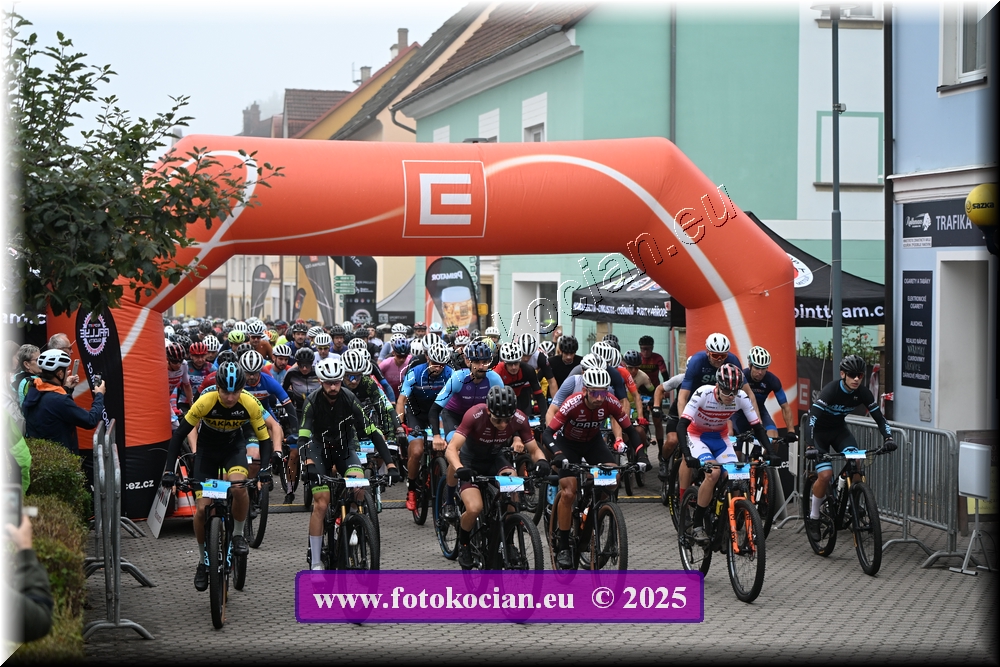 Náhled obrázku: 2025-1057-Sudety-1,5,9,446,13.JPG