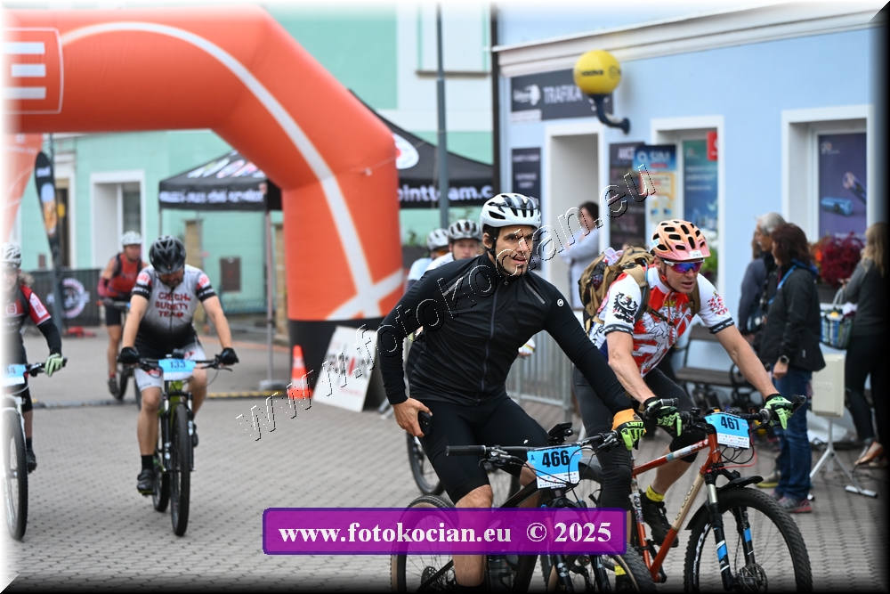 Náhled obrázku: 2025-1131-Sudety-466,467.JPG