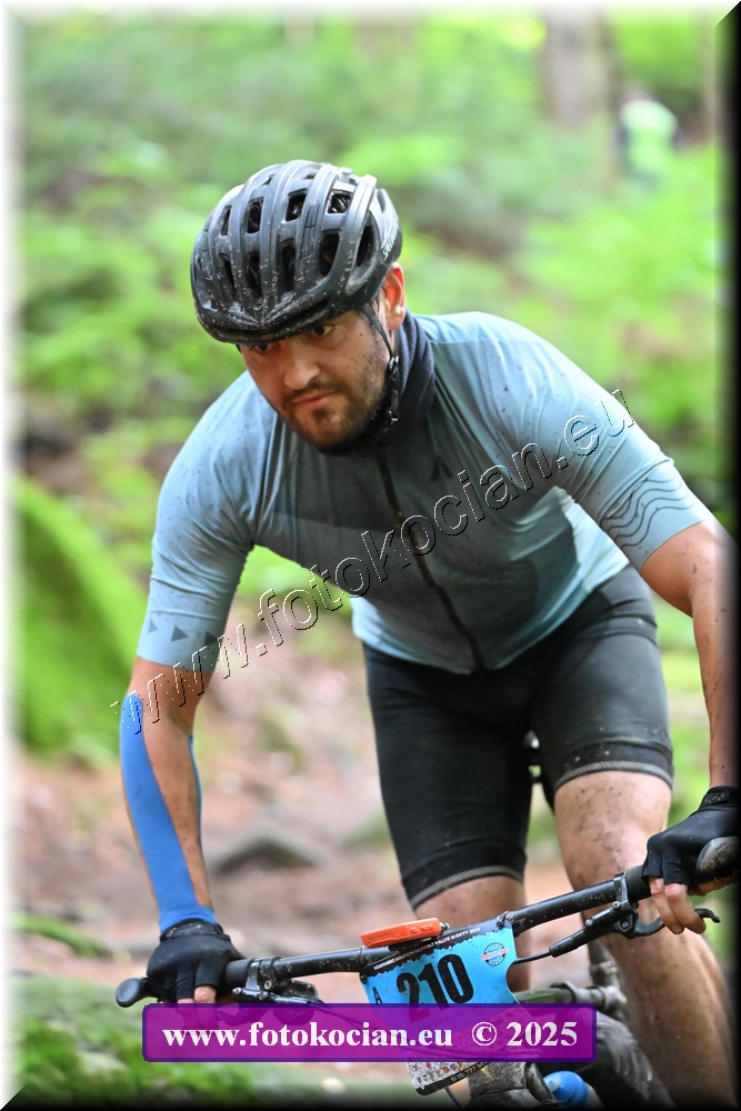 Náhled obrázku: 2025-2604-Sudety-210.JPG