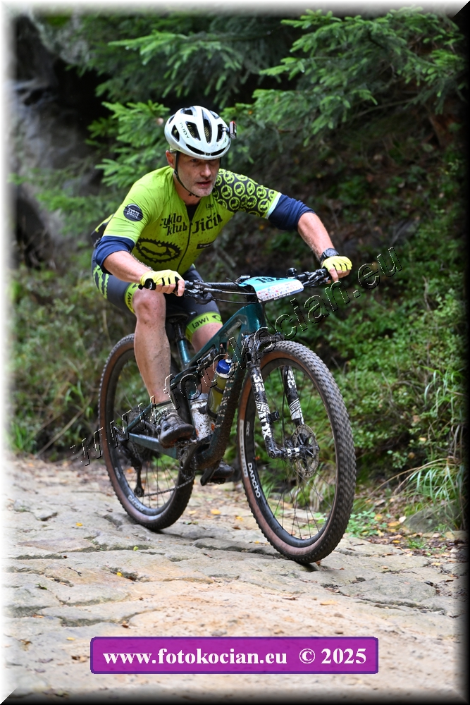 Náhled obrázku: 2025-1878-Sudety-192.JPG