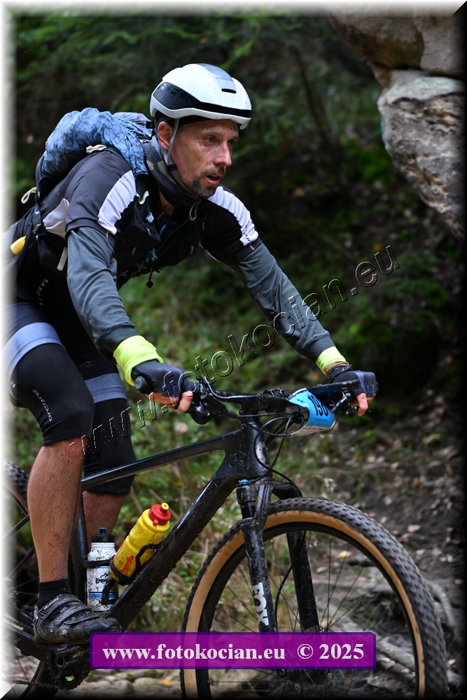 Náhled obrázku: 2025-1885-Sudety-198.JPG