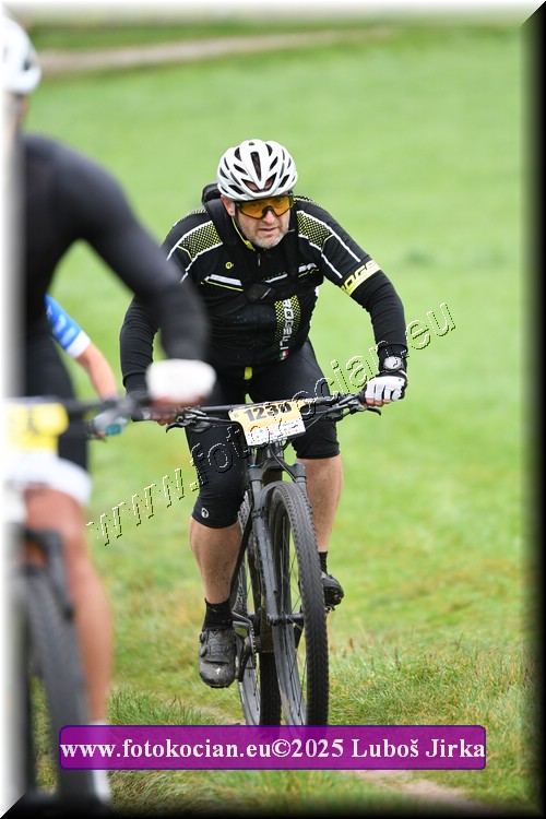 Náhled obrázku: 2025-5635-Sudety-1230.JPG