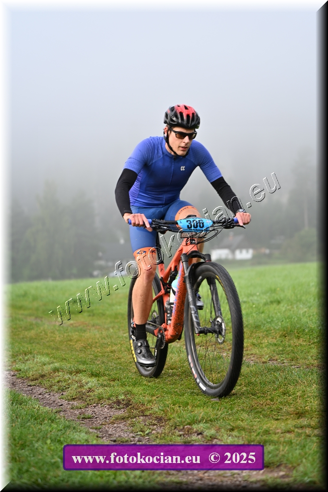 Náhled obrázku: 2025-1202-Sudety-306.JPG