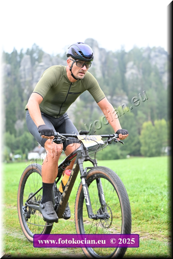 Náhled obrázku: 2025-1548-Sudety-1170.JPG