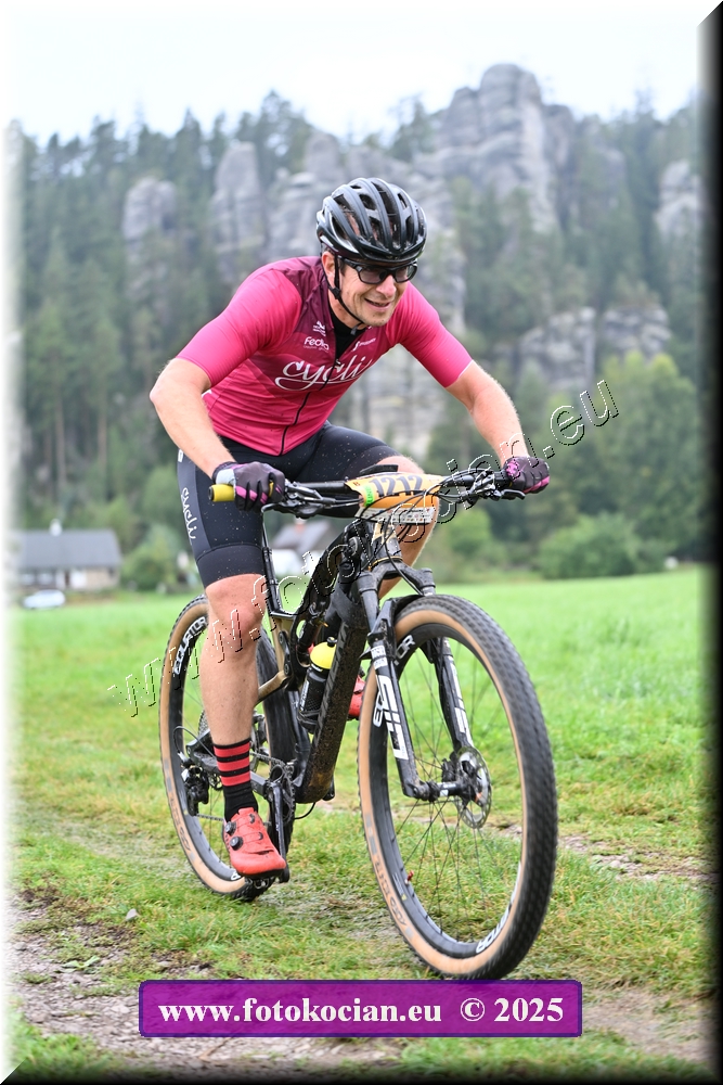 Náhled obrázku: 2025-1551-Sudety-1212.JPG