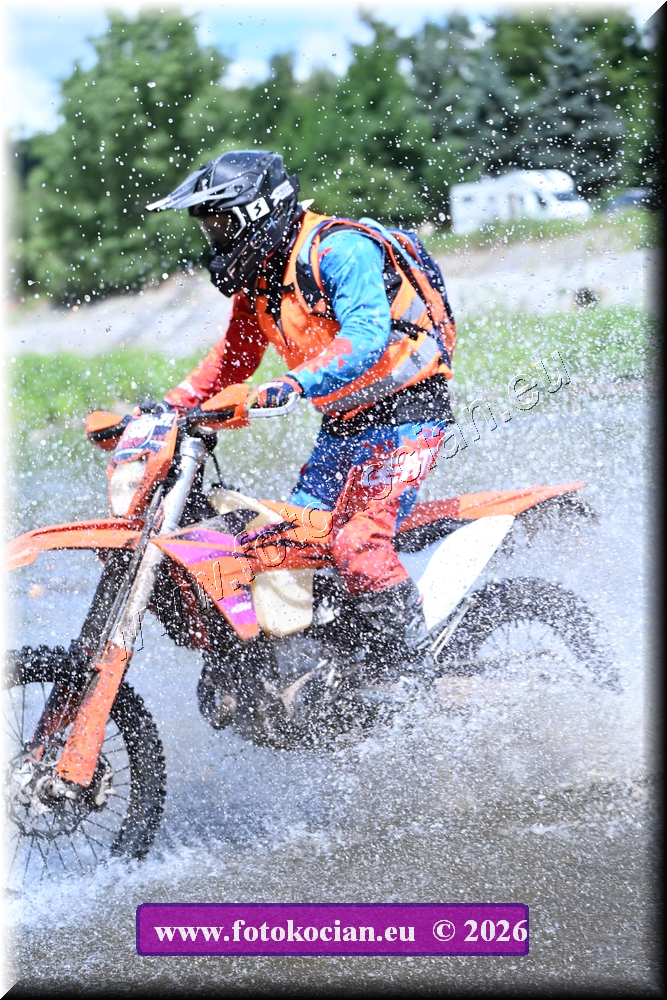 Náhled obrázku: 2026-1106-Sazava-motorka.JPG