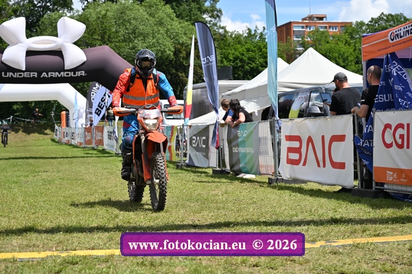 2026-3460-Sazava-motorka.JPG