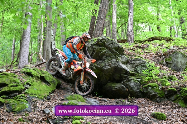 2026-3204-Sazava-motorka.JPG
