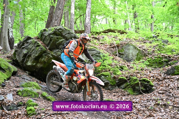 2026-3205-Sazava-motorka.JPG