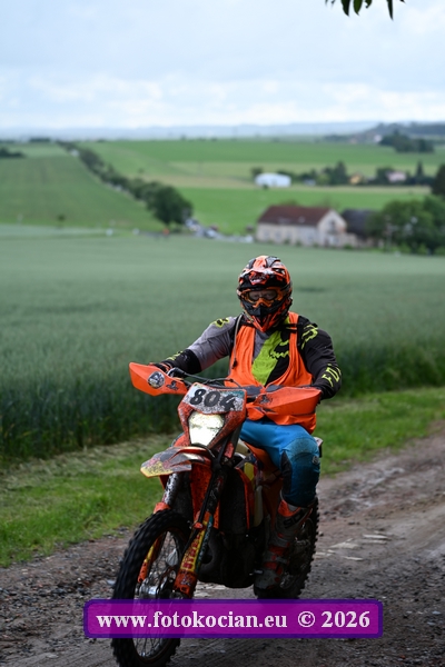 2026-1493-Sazava-motorka.JPG