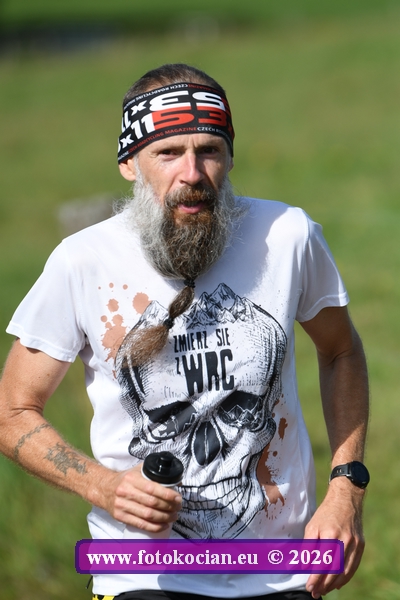 2026-6371-Sudety-bezec.JPG